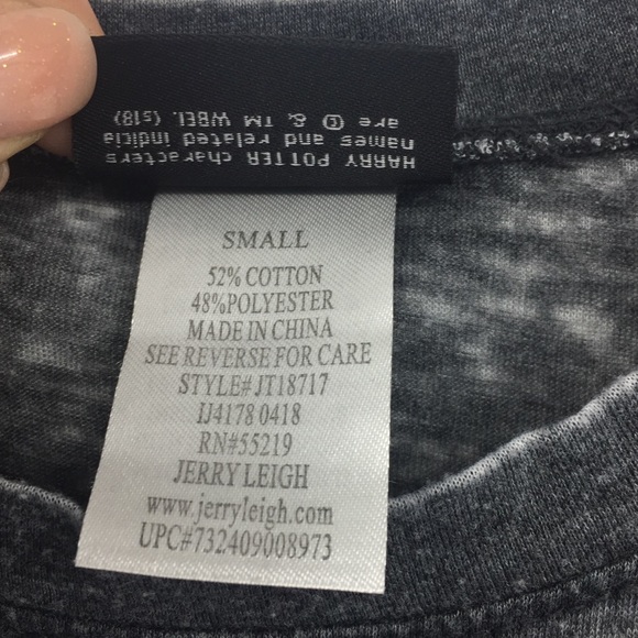 4/$25 Harry Potter Platform Gray burned out Top - Picture 6 of 6